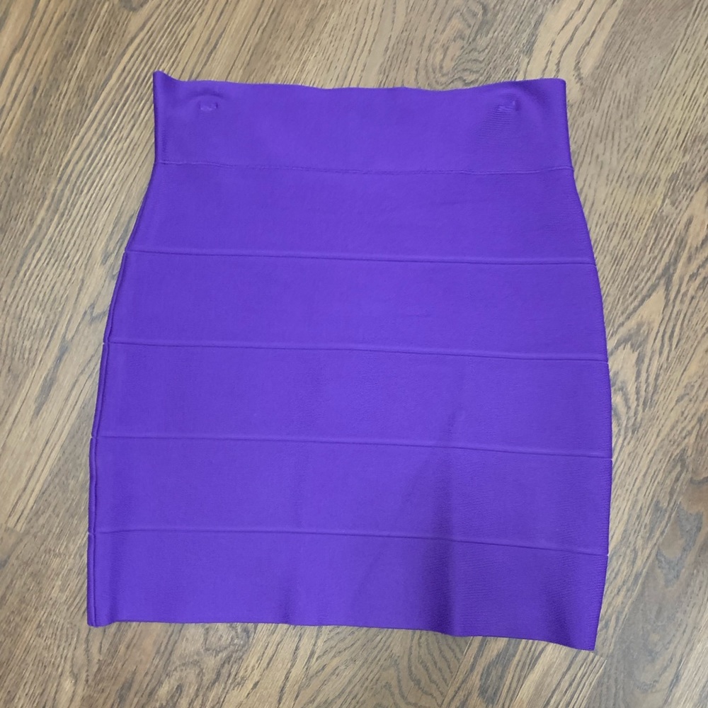 BCBG Maxazaria purple bodycon skirt.